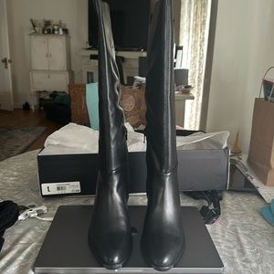 Brand new Naturalizer long boots. Perfect for work